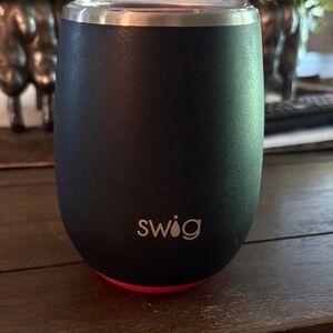Swig Tumbler with Red Lid